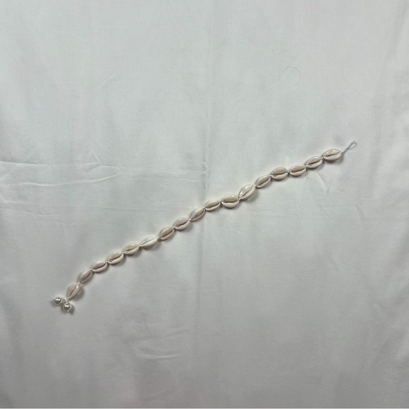 Y2K Cowrie Shell Choker Necklace - Picture 4 of 6